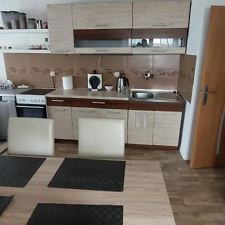 Prázdninový dům Chaloupka V Srdci Památkové Zóny Putím